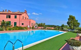 Green View Apartment With Pool